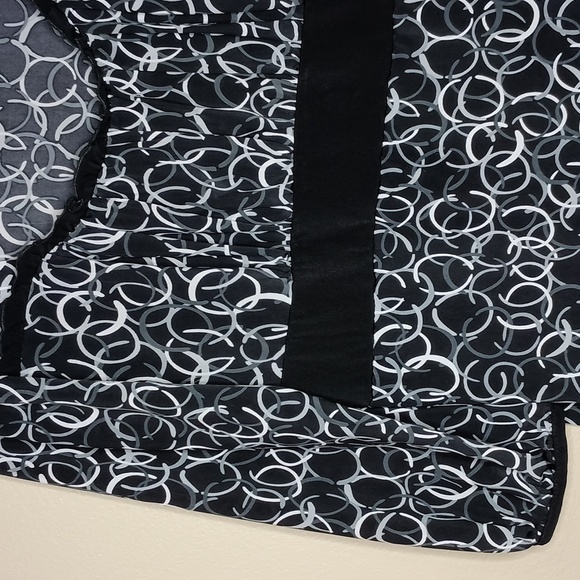 Maurice's L Shirt - Picture 2 of 4